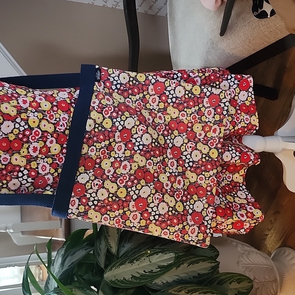 Cross body or hand bag. Kate Spade Saturday line cotton floral print. Gorgeous!! - Picture 6 of 6